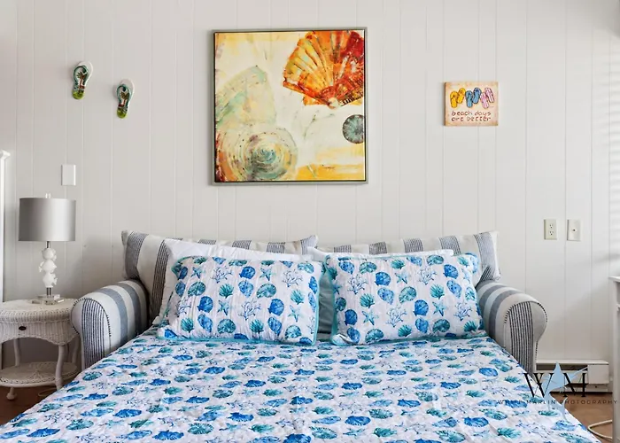 Apartment First Floor Near Jolly Roger And The Beach! *